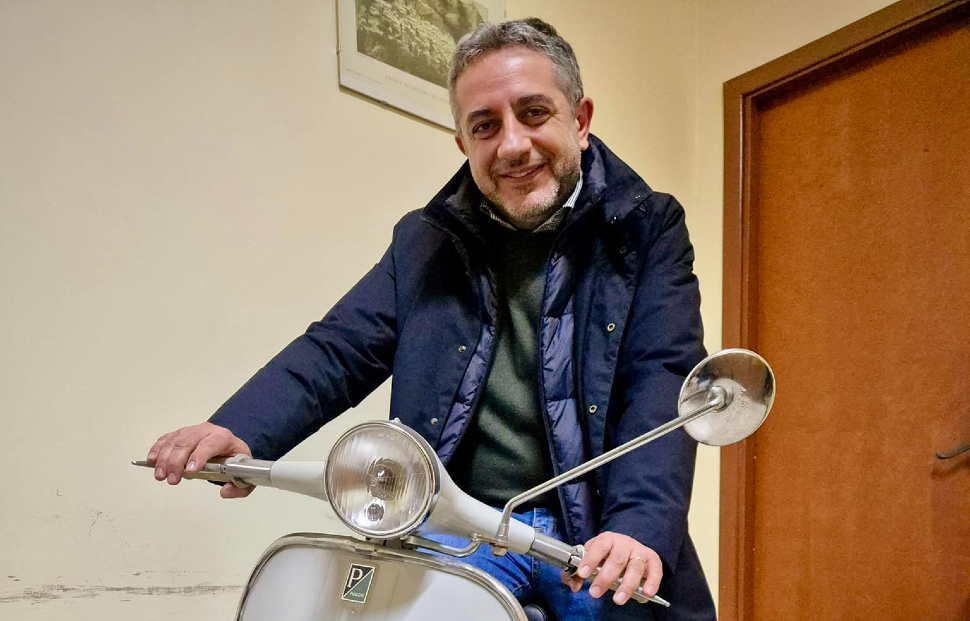 Gianpaolo Iacobini sulla vespa