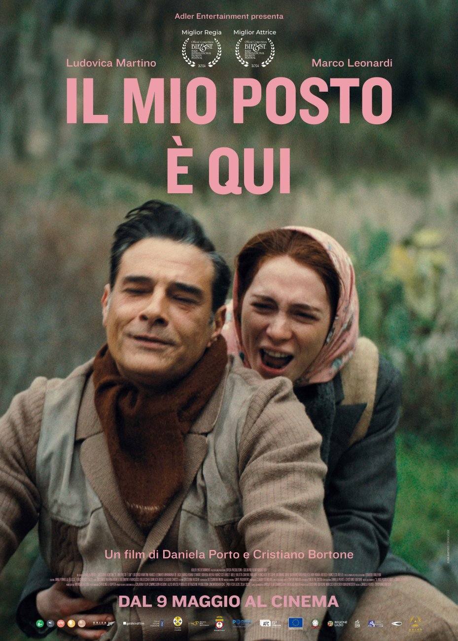 "Borghi sul set": il cinema nei borghi a rischio spopolamento, due titoli girati in Calabria 54 Locandina-de-Il-mio-posto-e-qui