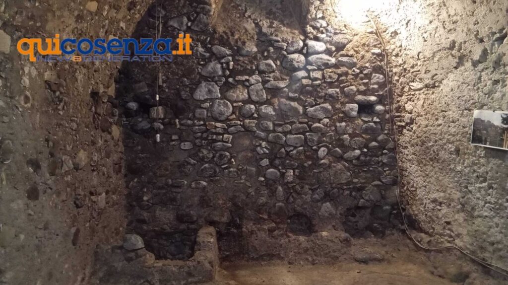 Museo Etnografico infiltrazioni centro storico cosenza 12