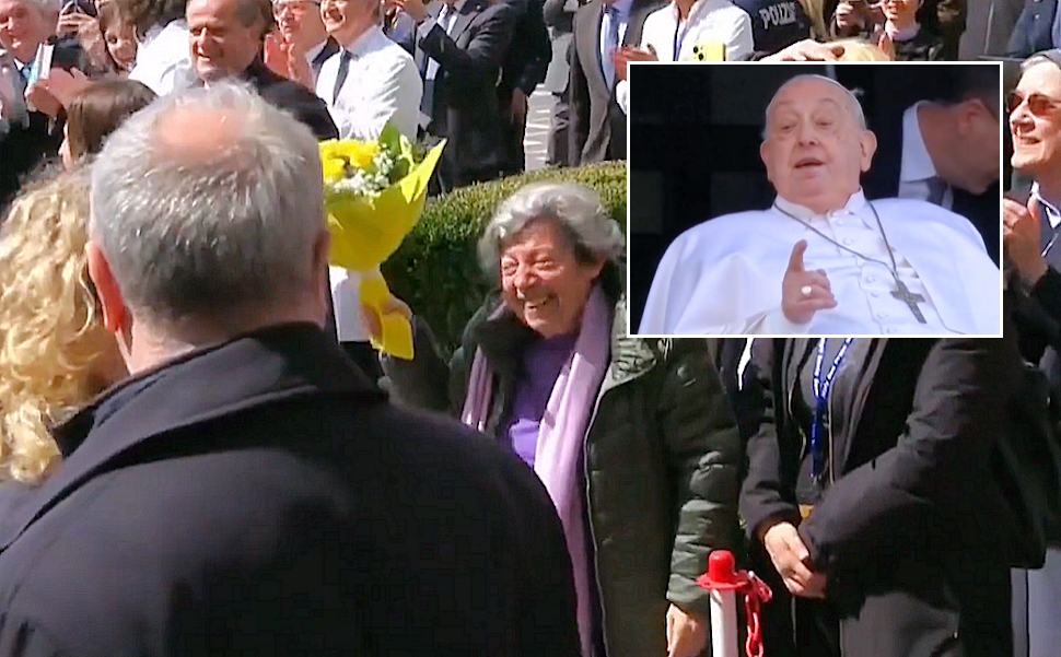 Papa Francesco Signora Carmela