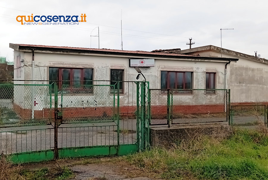 Scuola elementare abbandonata Contrada Rocchi_Rende