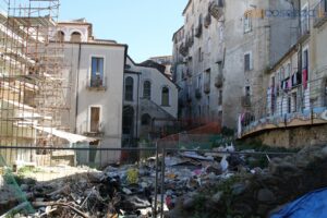 crollicentrostorico52