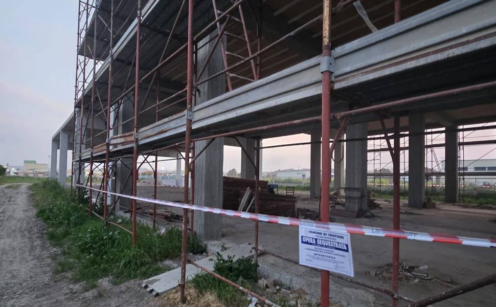 fabbricato abusivo localita passovecchio kr