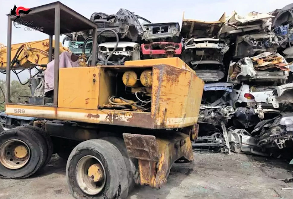 Autodemolizione abusiva