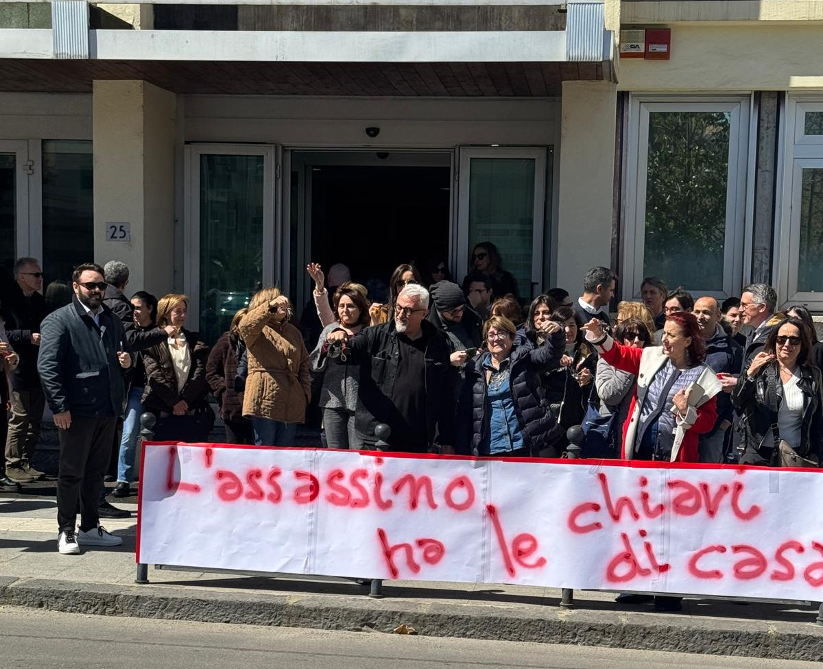 Cgil Cosenza sit in inps 2