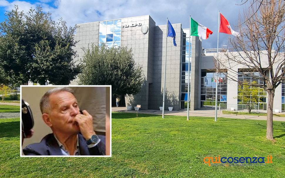 Comune-di-Rende-Municipio_pino tursi prato