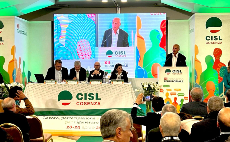 Franz-Caruso-al-congresso-cisl