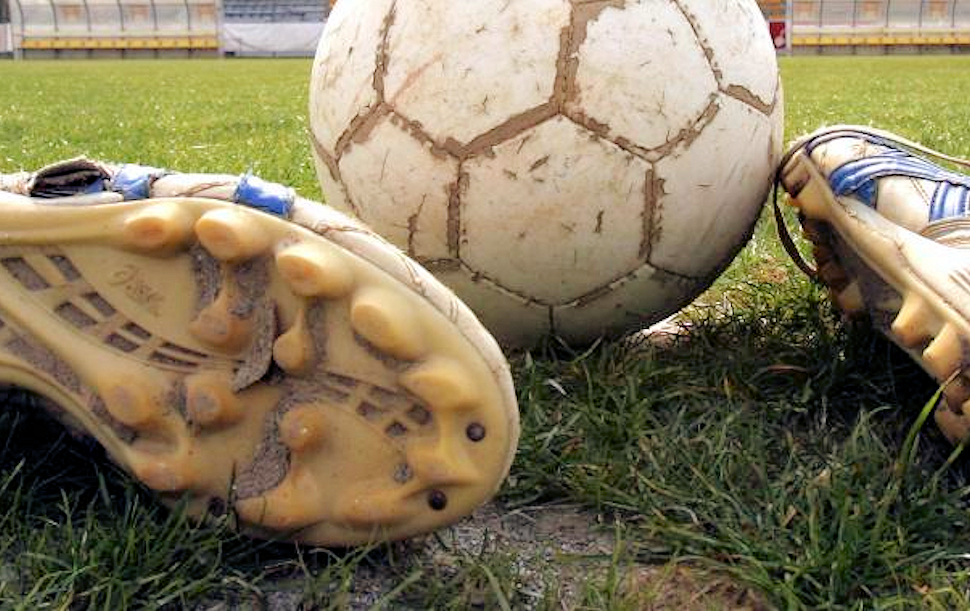 Pallone scarpe da calcio - campo erba