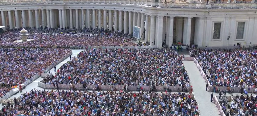 Pasqua: Papa Francesco dalla loggia a Piazza San Pietro per la benedizione Urbi et Orbi 54 Piazza San Pietro