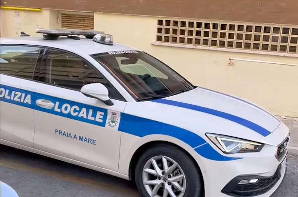 Praia a mare polizia locale