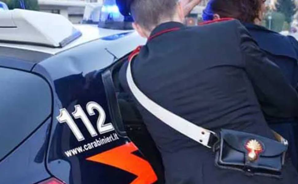 arresto donna carabinieri