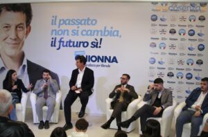 Marco Ghionna lancia la sfida di Rende: 'Il passato non si cambia, il futuro sì'. Un programma da 25 punti 58 marcoghionna12