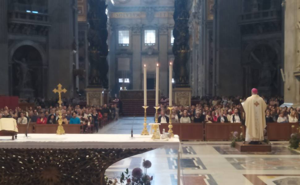 monsignor Checchinato in san Pietro