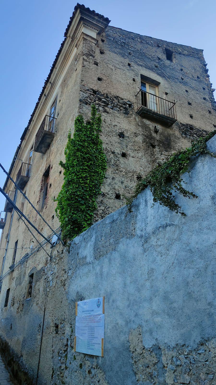 palazzo capalbi morano calabro 02