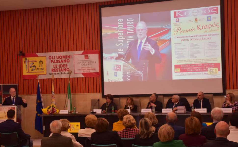 premio kairos rettore leone 02