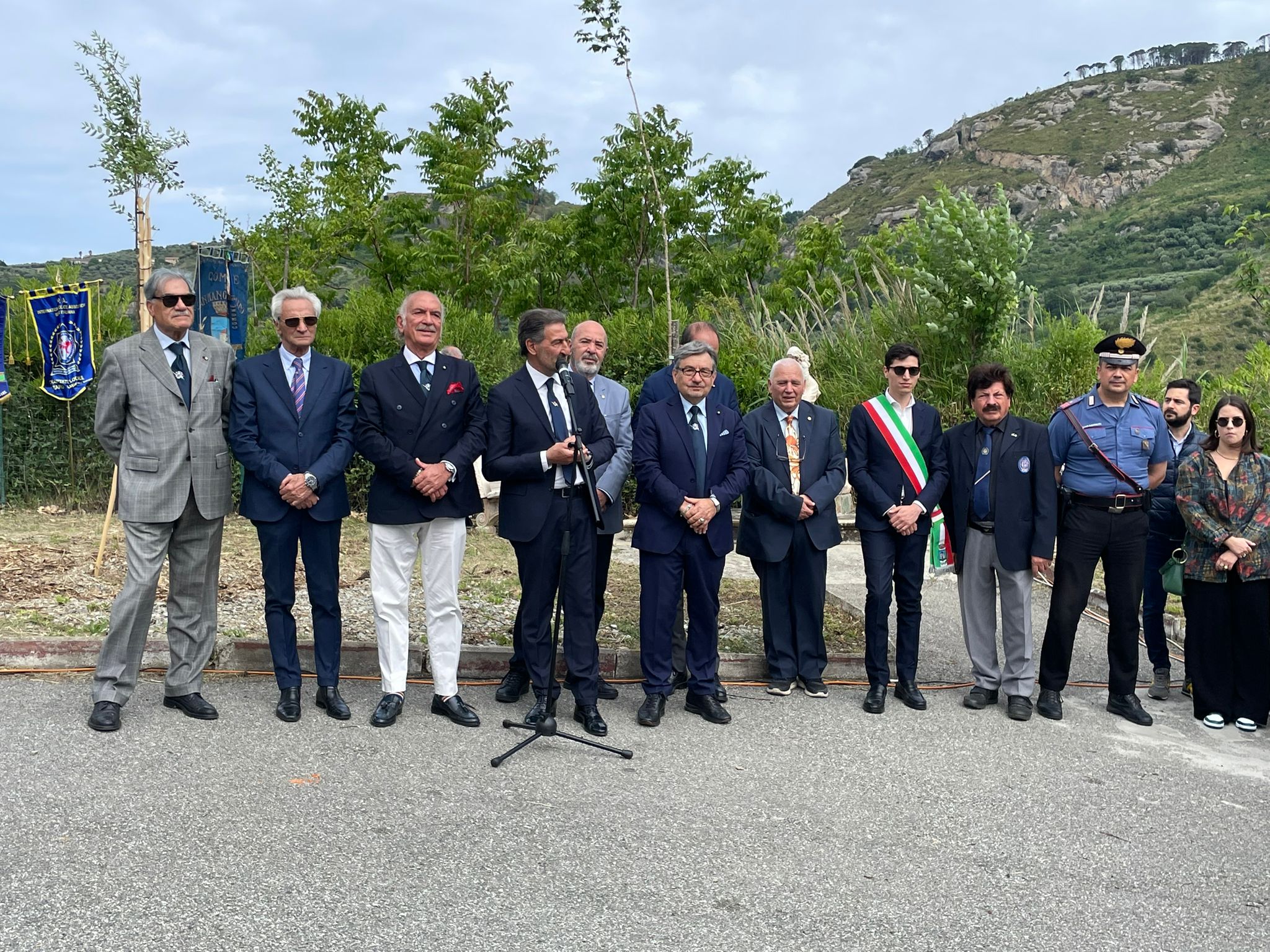 Ancri Cosenza pianta l'Olmo della Repubblica: simbolo di resilienza e speranza 54 92510514 175f 46a9 96ce 1a49c4bc8cc4
