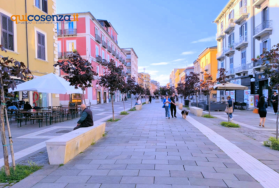 Corso Mazzini centro città Cosenza Tassa sul suolo pubblico