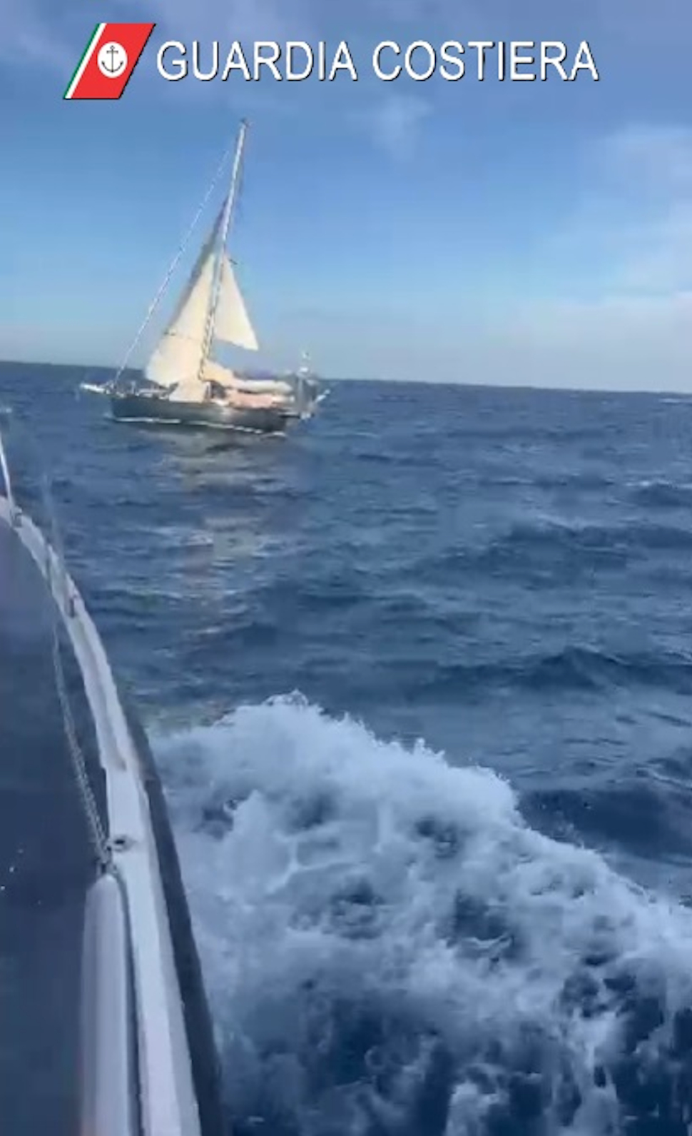 Guardia Costiera Corigliano velista2