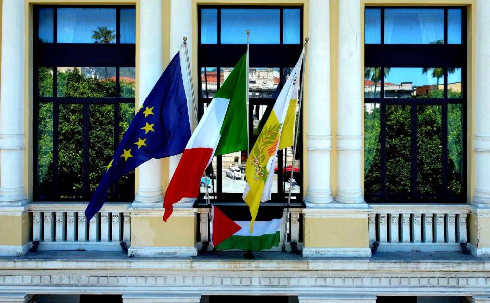 bandiera reggio palestina