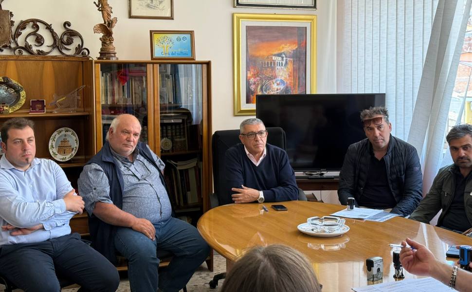 giunta comunale cassano ionio mense 02