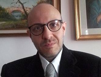 Senso del dovere, integrità e coerenza: la grafia di Giovanni Falcone esaminata dal grafologo cosentino 55 Claudio Cinerari