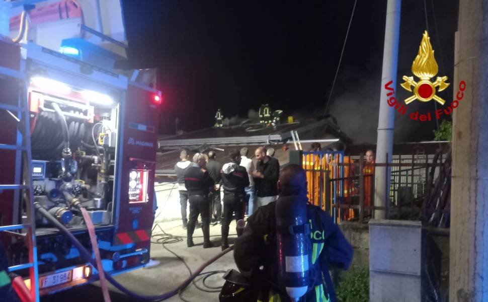 incendio scuola infanzia santo stefano rogliano