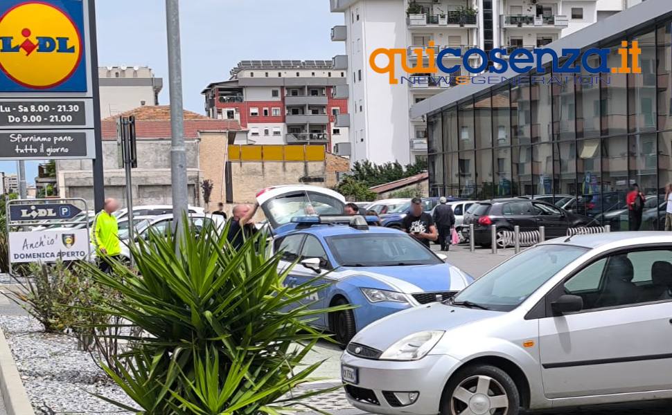 lidl via popilia polizia