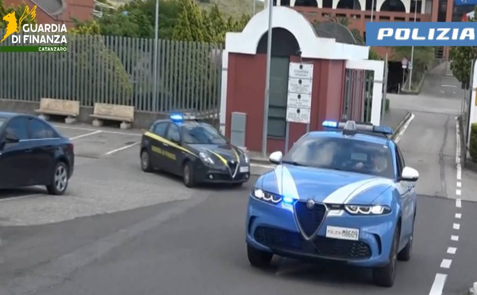 polizia e finanza cz