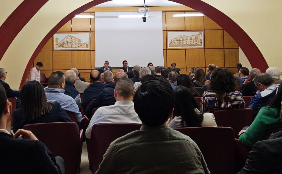 sindaci tis tirocinanti