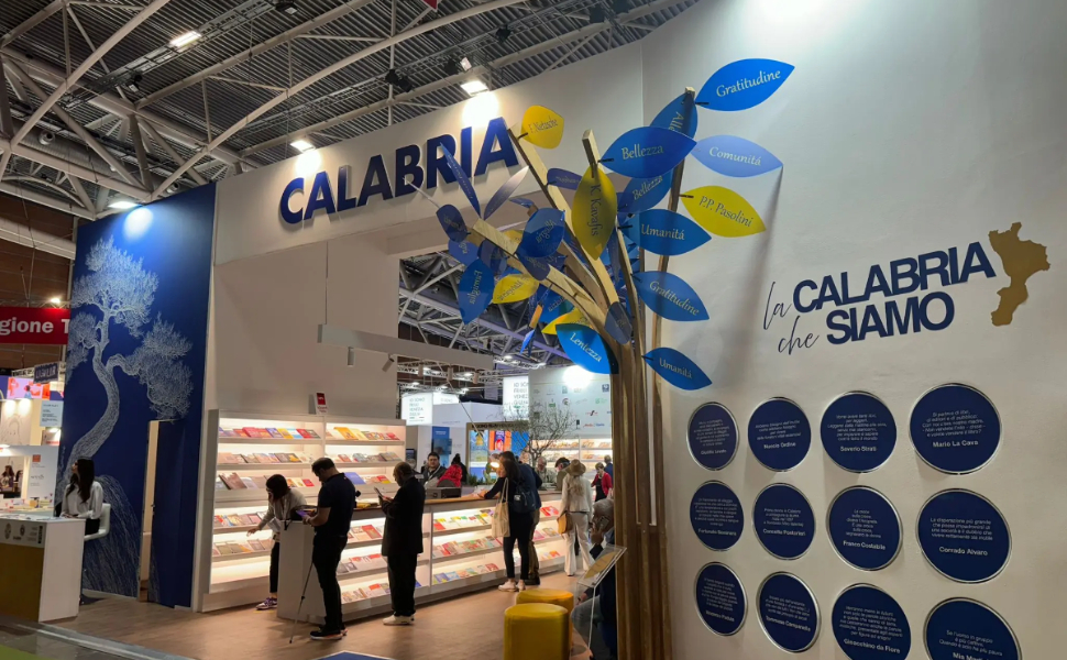 stand-Calabria_Salone-Libro