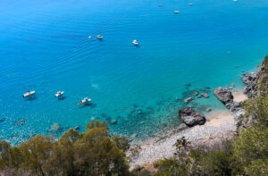 Le spiagge più belle della Calabria 2025: dal Tirreno allo Jonio ecco 10 paradisi mozzafiato per la tua estate 73 Copanello 01