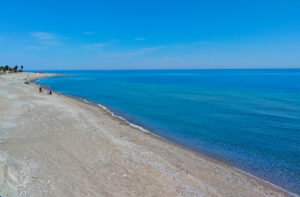 Le spiagge più belle della Calabria 2025: dal Tirreno allo Jonio ecco 10 paradisi mozzafiato per la tua estate 76 Punta Alice 01