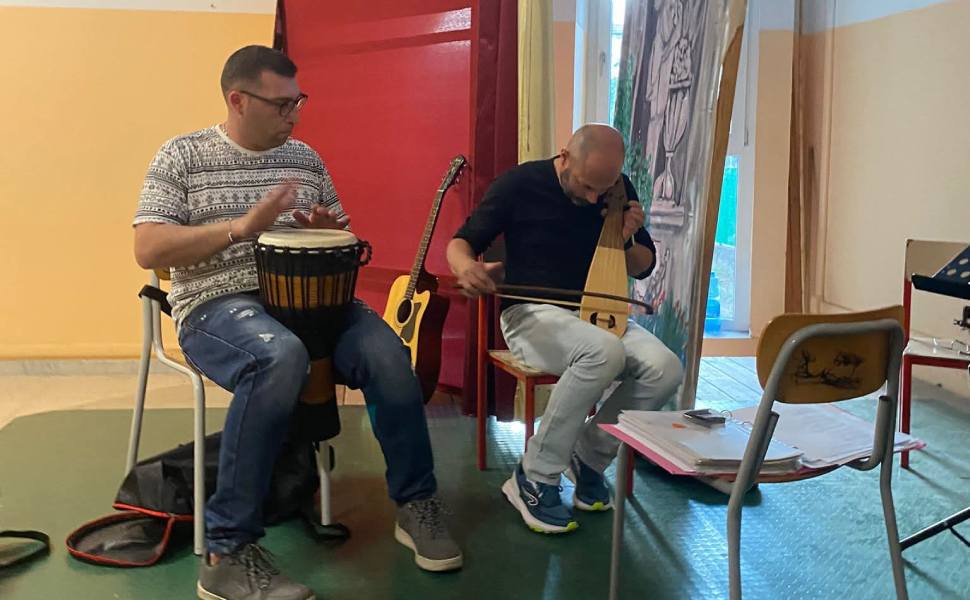 “Arberia Etno Folk” porta l’identità arbereshe in Francia: un ponte tra tradizione e futuro 57 arberia etno folk 02