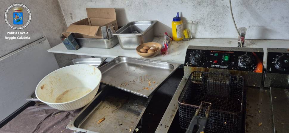 bistrot reggio polizia locale 03