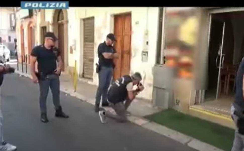 Polizia chiude un locale dopo il brutale pestaggio di un giovane: "pericoloso per la sicurezza pubblica" 51 locale chiuso crotone pestaggio