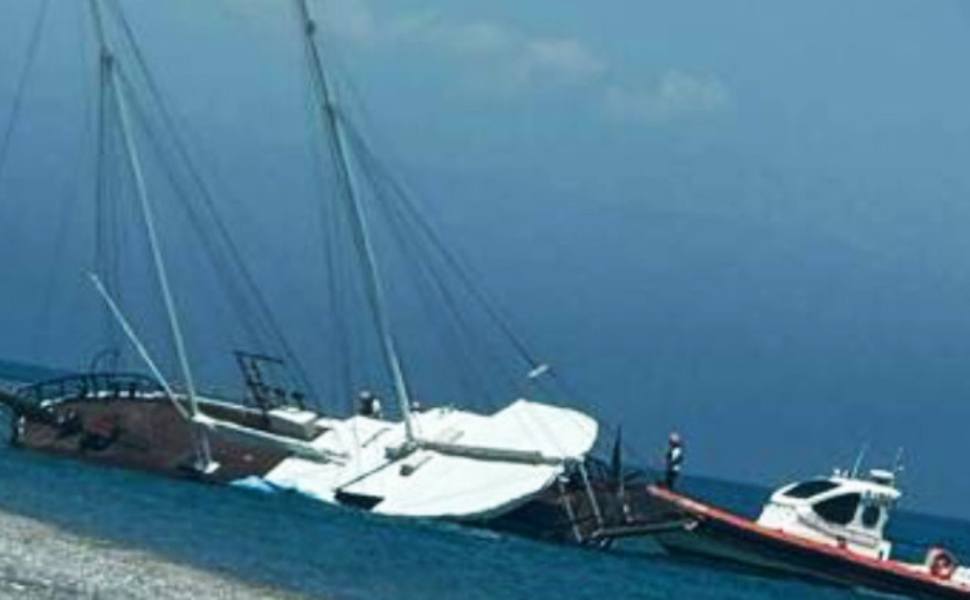 Temptation Island: yacht della produzione affonda davanti al resort in Calabria, accertamenti in corso 51 yacht temptation island