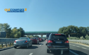Lavori di rifacimento al manto stradale: lunghe code sulla A2 tra gli svincoli di Montalto e Rende 52 Code A2 Muffugo