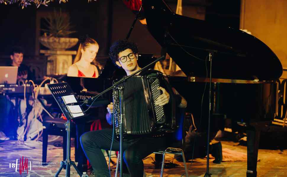 A San Vincenzo La Costa prosegue la 20ª edizione del Festival Internazionale della Fisarmonica 58 Festival Internazionale della Fisarmonica S. Vincenzo La Costa ed. 2024 1