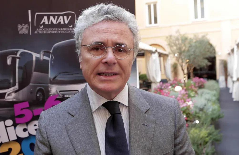 Domani l'ultimo saluto a Gennaro Scura. Il ricordo dei dipendenti «imprenditore dai grandi valori umani» 78 Gennaro Scura
