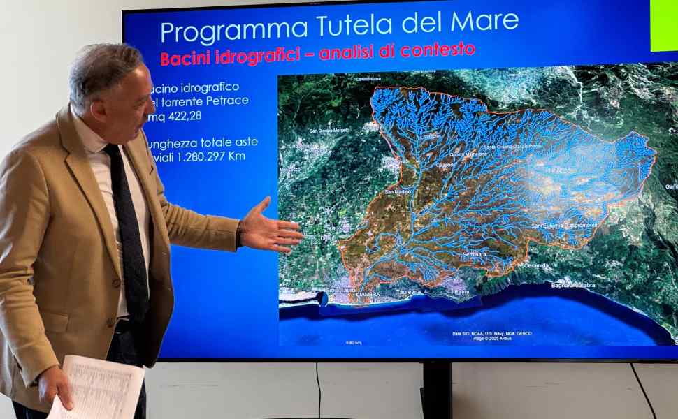 calabrese mare conferenza stampa goletta verde 04