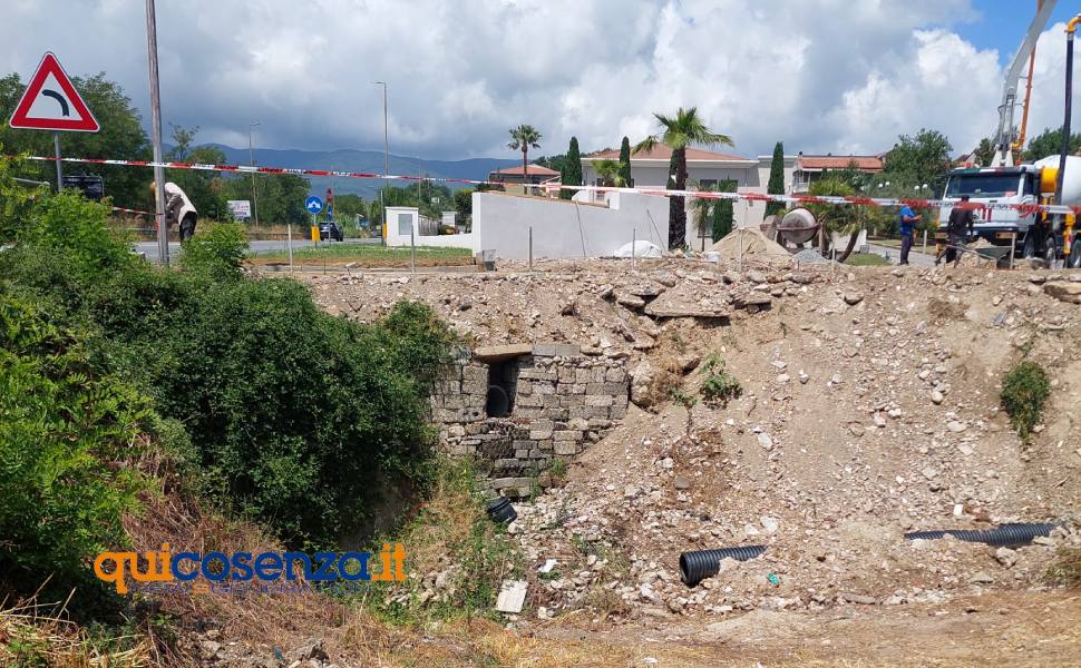 cantiere abusivo rende 107