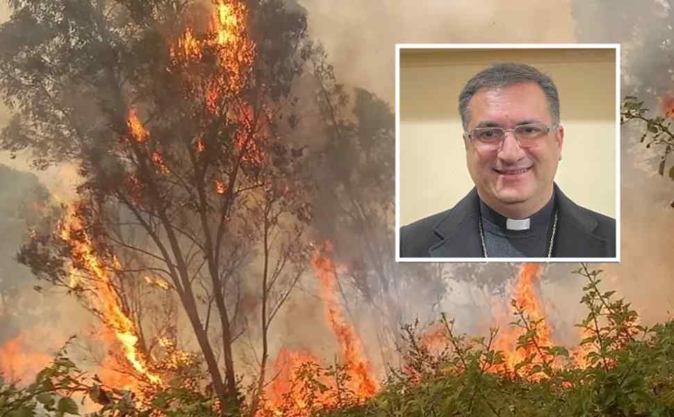 incendi vescovo Rega
