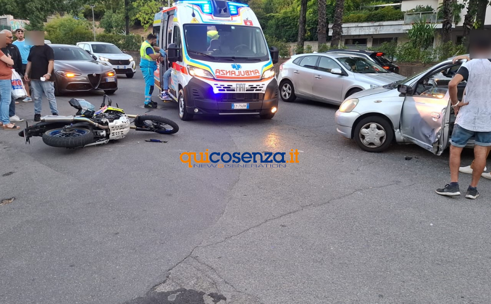 incidente Cosenza Auto e moto