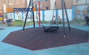 Vandalismo al Parco Romeo, Sergio Crocco: «la città non ha risposto. Meglio smontare i giochi e portarli in Africa» 56 parco piero romeo 15 luglio 2025 02