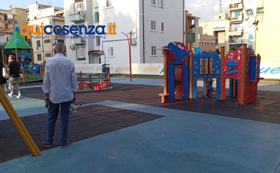 Vandalismo al Parco Romeo, Sergio Crocco: «la città non ha risposto. Meglio smontare i giochi e portarli in Africa» 59 parco piero romeo 15 luglio 2025 07