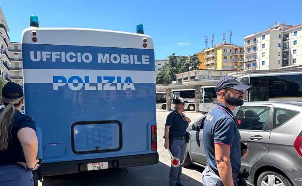 questo non e amore cosenza camper polizia