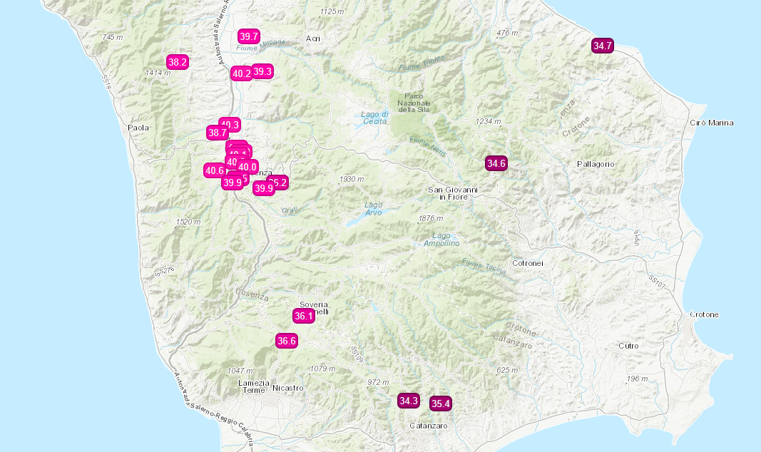 Cosenza nella fornace africana: superati i 40 gradi nell'area urbana. Caldo anche in Sila, termometro oltre i 32° C 52 temperature Cosenza
