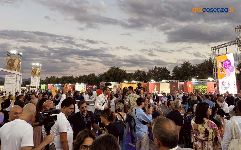 Tra vino e cuore: cosa resta del Vinitaly and the City a Sibari 63 vinitaly and the city foto Francesco Ciardullo 05