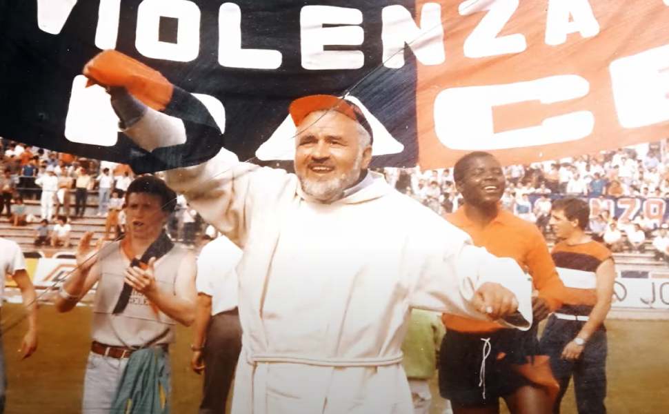 Padre fedele monaco ultra