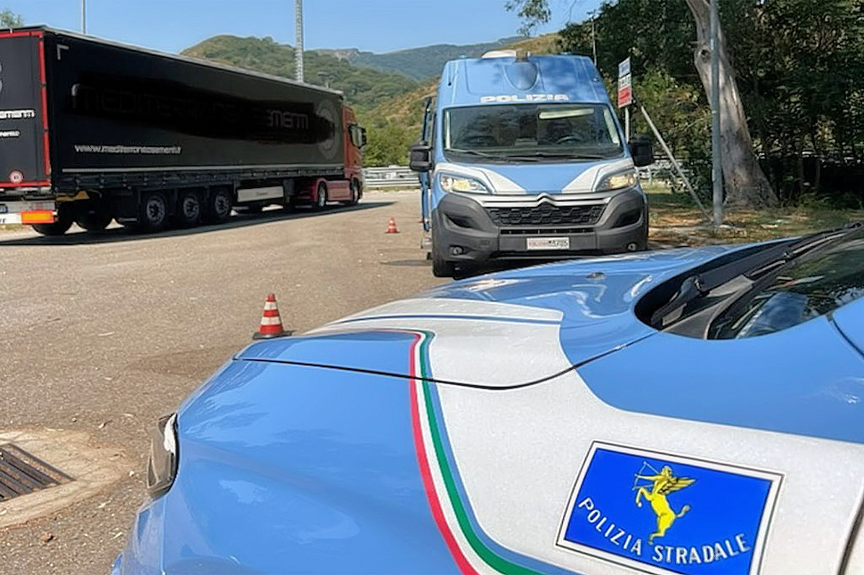 Polizia Stradale Controlli A2 statali